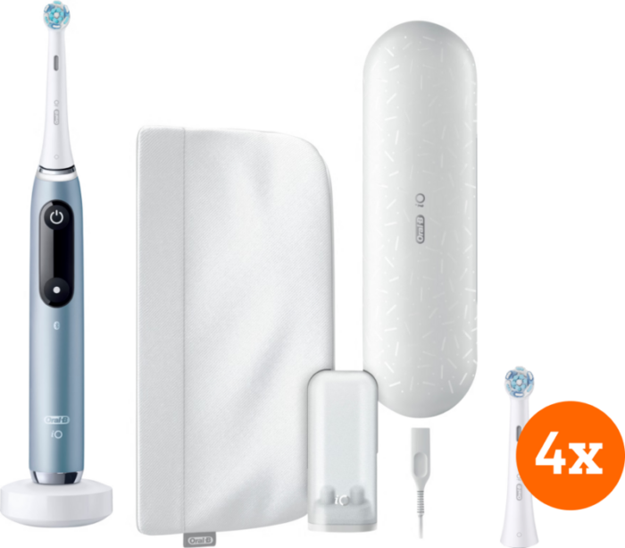 Oral-B iO 9n Marineblauw + iO Ultimate Clean opzetborstels (4 stuks)